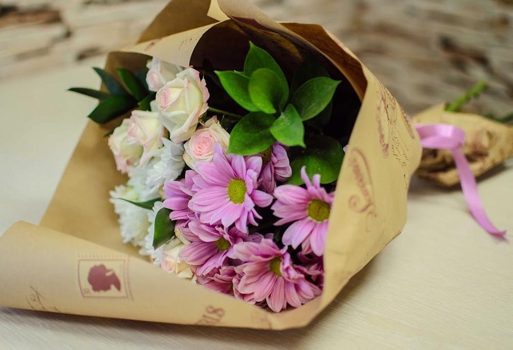 Букет цветов из: Розы и Хризантемы в Ачи-су