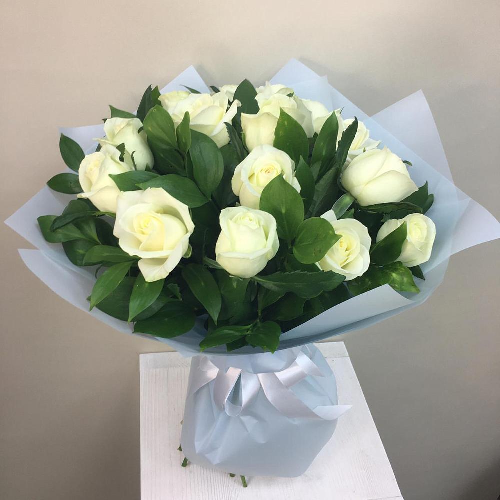 Букет 15 Белых роз Проуд в Ачи-су