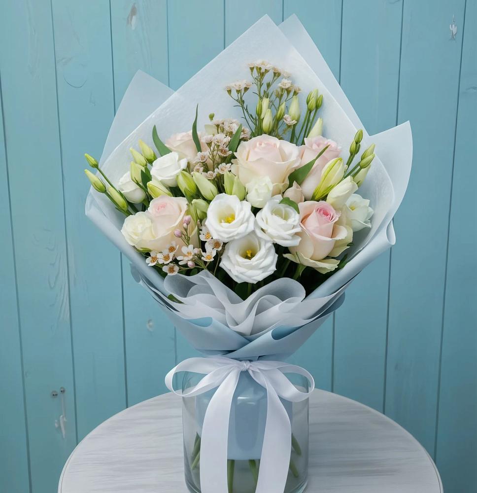 Букет цветов из: Розы и Лизиантусы в Ачи-су