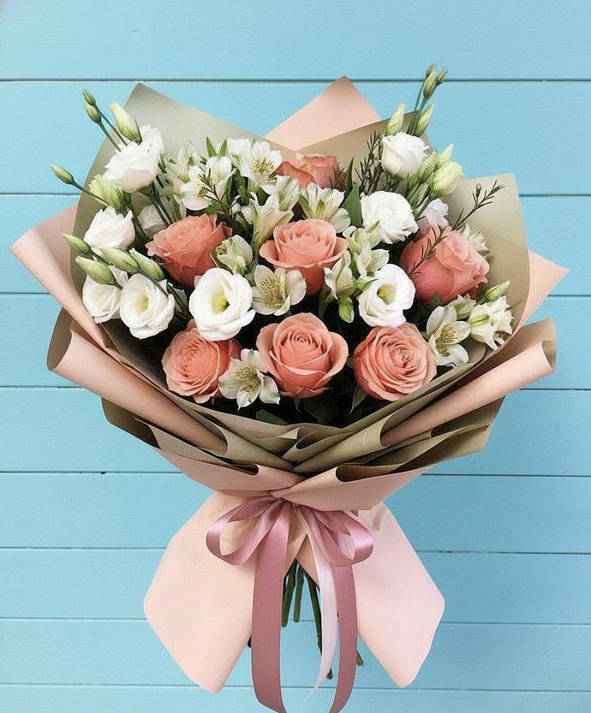 Букет цветов из: Розы, Альстромерии и Лизиантусы в Ачи-су