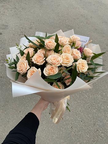 Букет Кремовые розы Латте в Ачи-су