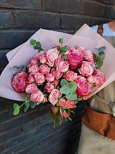 Букет розы в пальмах в Ачи-су Букет цветов из: Розы в Ачи-су