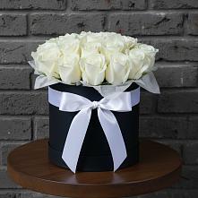 Цветочная композиция из Розы в шляпной коробке в Ачи-су