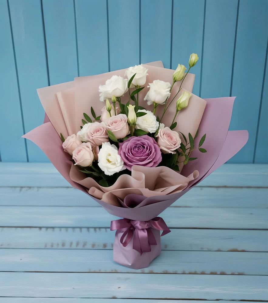 Букет цветов из: Розы и Лизиантусы в Ачи-су